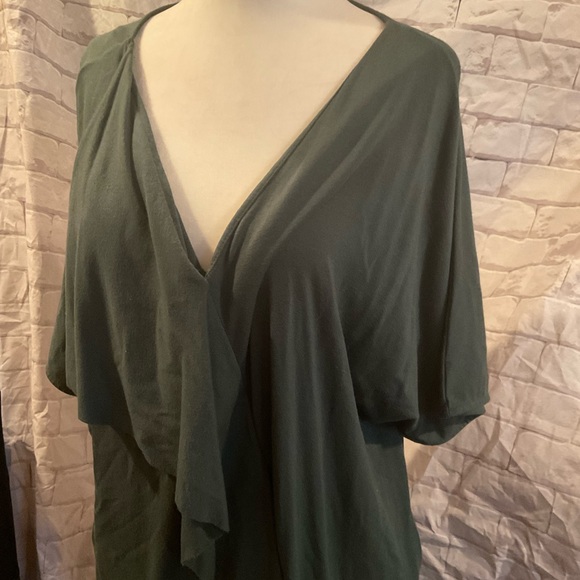 “COS” Green V Neck Draped Front Detail Short Sleeve Dress. - Picture 4 of 12
